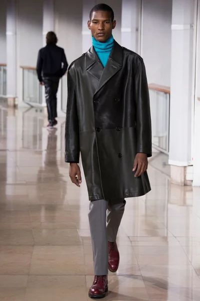 Look 22